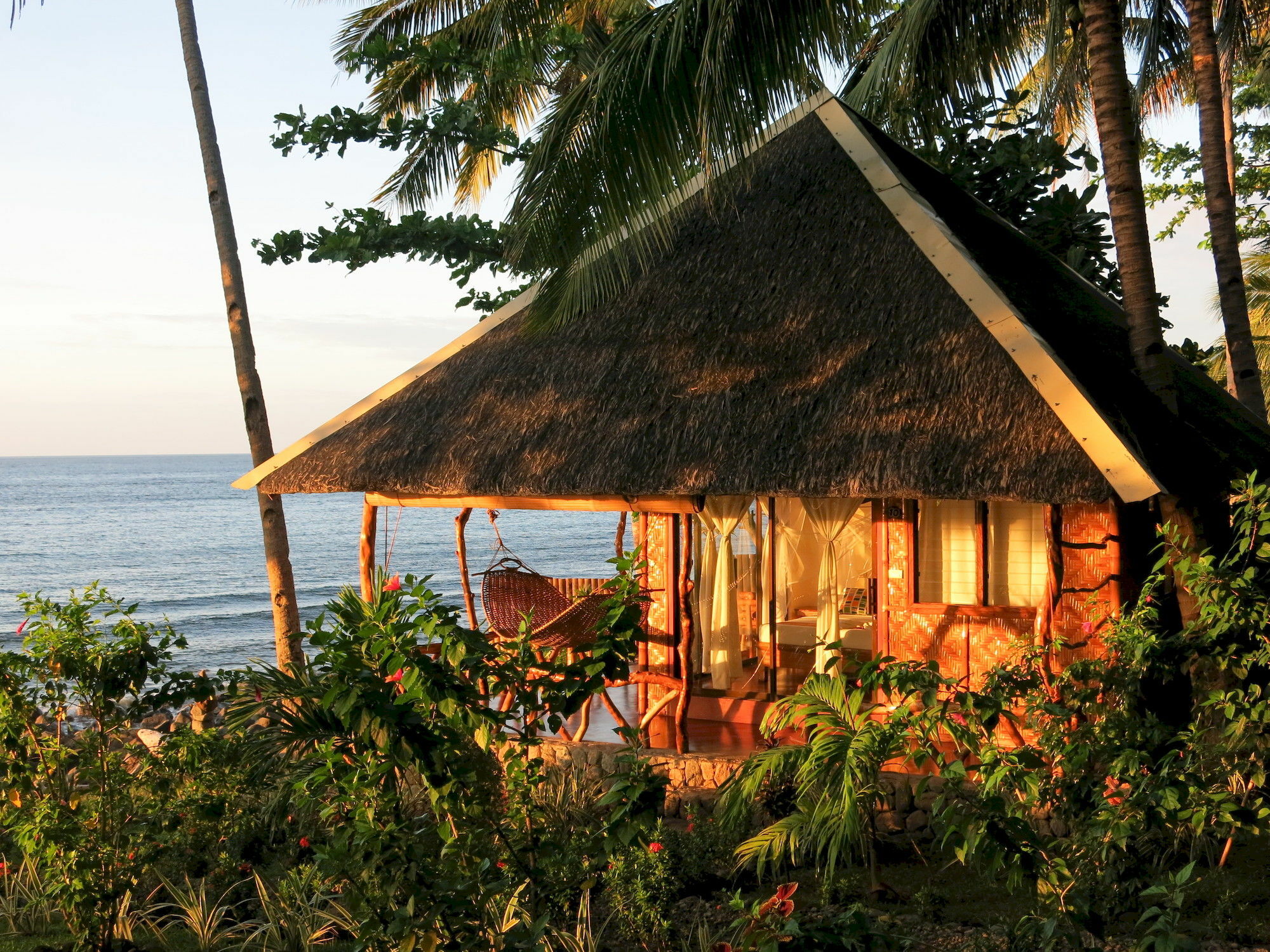 Camiguin Volcan Beach Eco Retreat & Dive Resort Mambajao Bagian luar foto